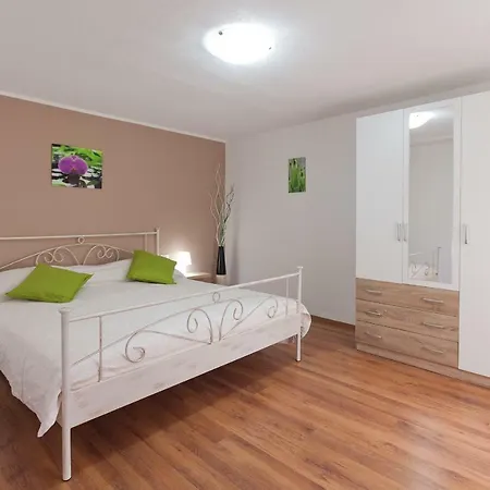 Sveta Jelena * Mošćenička Draga